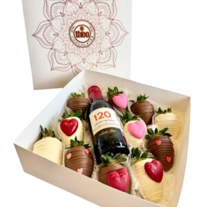 Caja con Fresas con Corazoncitos y Vino